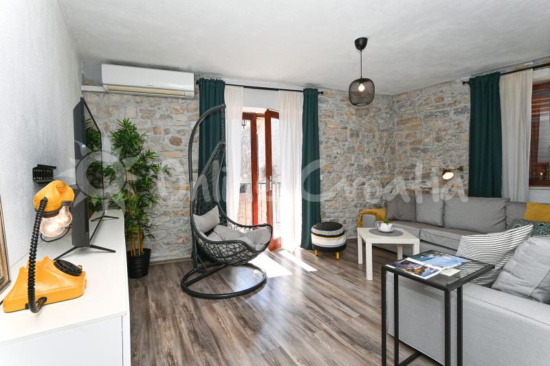 Apartment Kambelovac 1 (Kaštela)